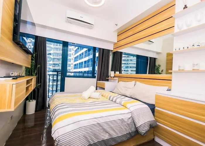 Apartment Netflix & Chill Stylish Makati Gym Swim Park Internet Fast 2474 Manila