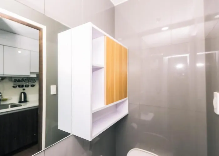 Netflix & Chill Stylish Makati Gym Swim Park Internet Fast 2474 Manila