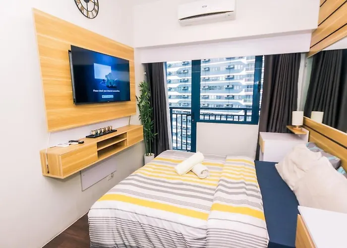Apartment Netflix & Chill Stylish Makati Gym Swim Park Internet Fast 2474 Manila